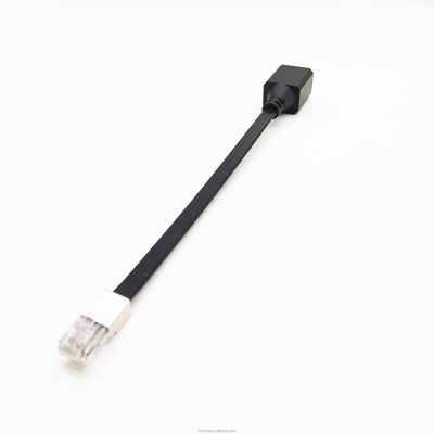 Επίπεδο καλώδιο δικτύωσης CAT6 Ethernet για το σπίτι Rj45 από άνδρα σε γυναίκα